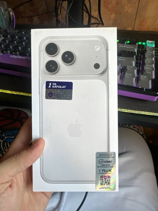 Новый Iphone 17 pro max!258/sim/esim silver