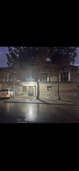 В доль дороги  продаётся не спеша дом 6.5 соток земли