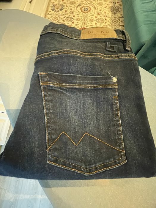 Blugi barbati marimea M
