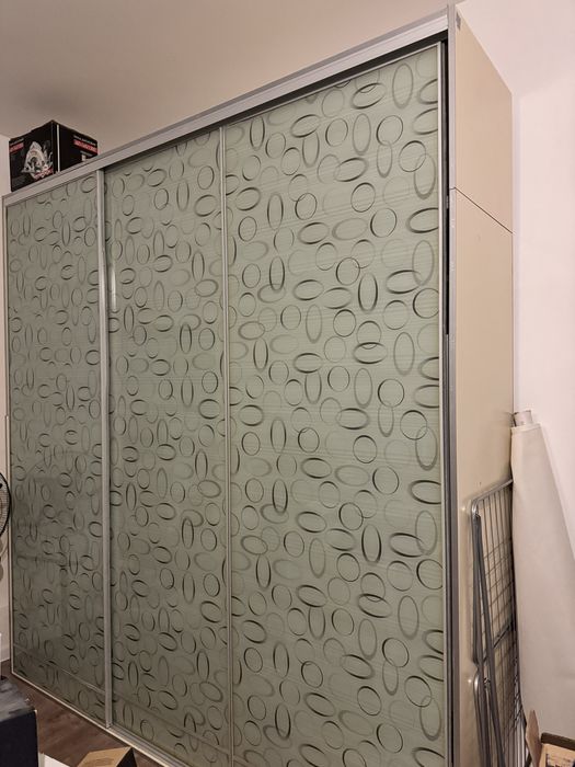 Продам шкафы, гардеробы