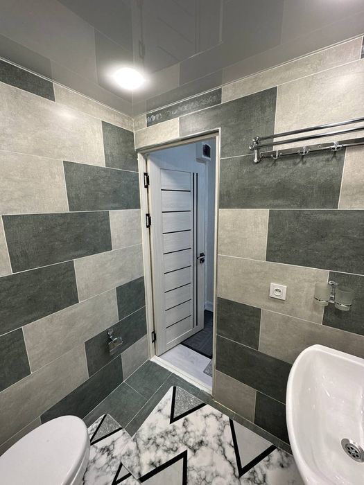 Чиланзар 7  2*3/1/4 arenda kvartira(bez makler) uyi egasiman
2*3/1/4
Д