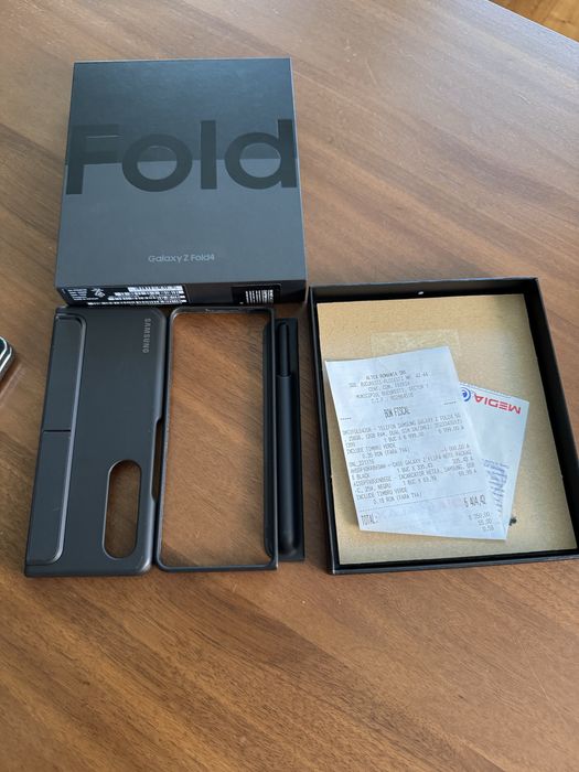 Ocazie - Samsung Z Fold 4