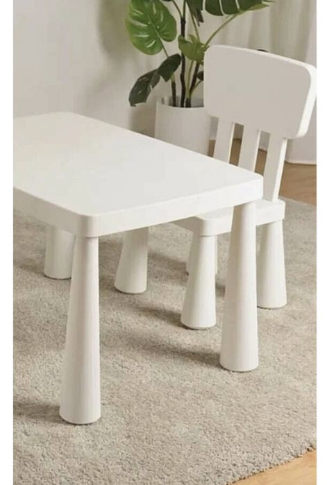 Детский стол и стул