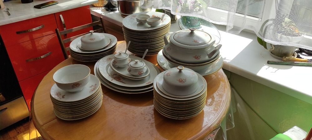 Столовый сервиз 72 предмета