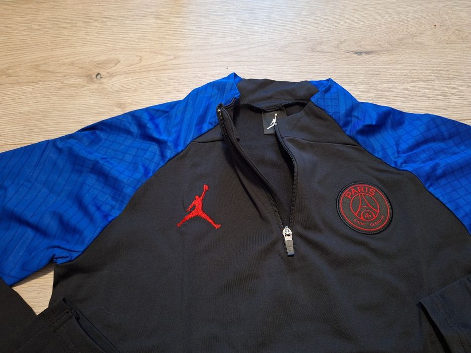 Футболен анцунг на ПСЖ половин цип!