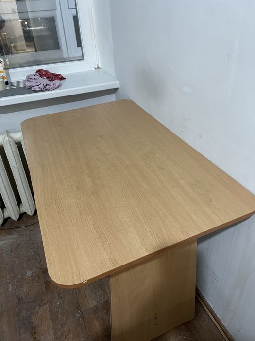 Продам стол кухонный б/у