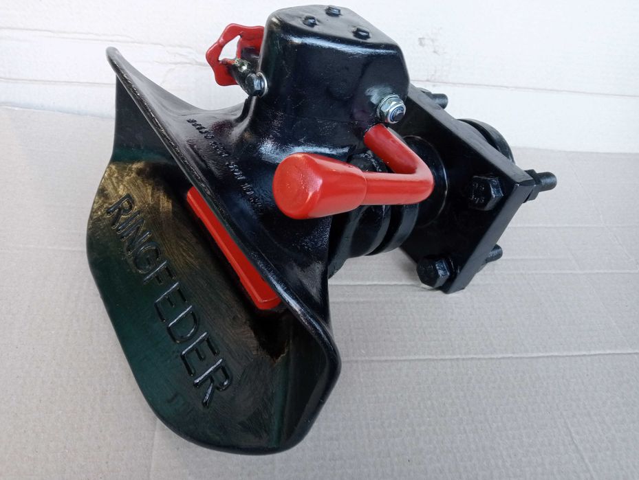 Cupla remorcare camion