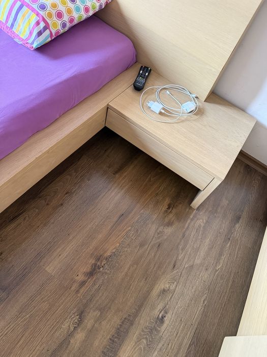 Спалня с нощни шкафчета