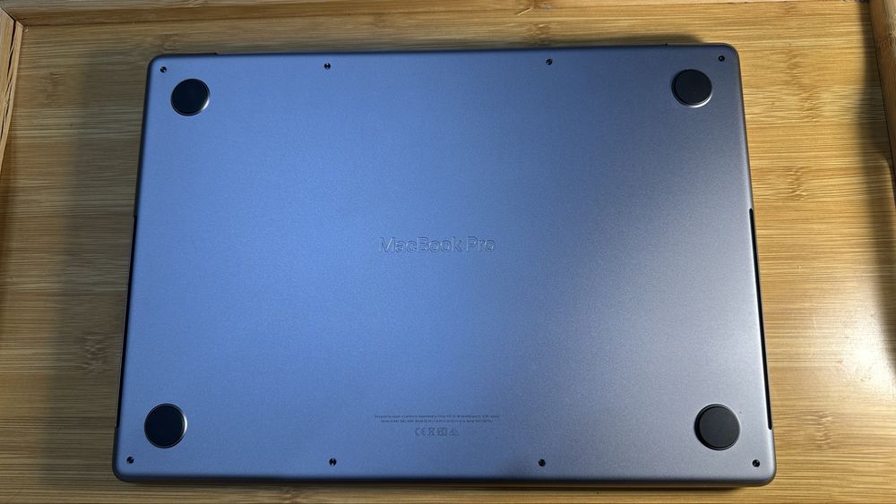macbook pro 14, ssd 1tb, 16gb