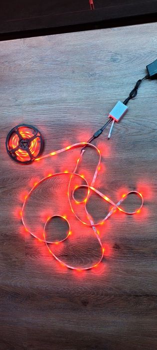 Banda Led Strip 5M RGB cu telecomanda,Nou!