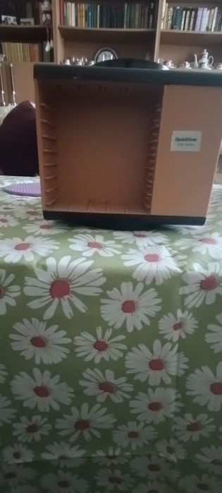 Касетник  за аудио касети-20 броя