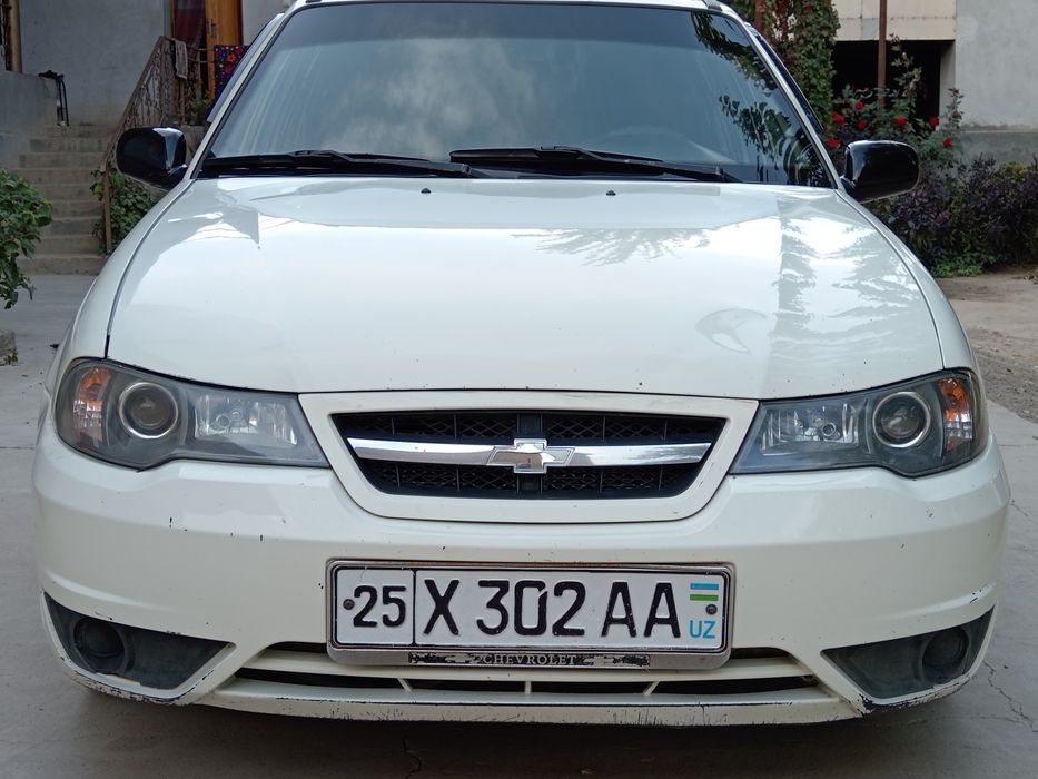 Nexia 2  2010 yil bir qol minilgan