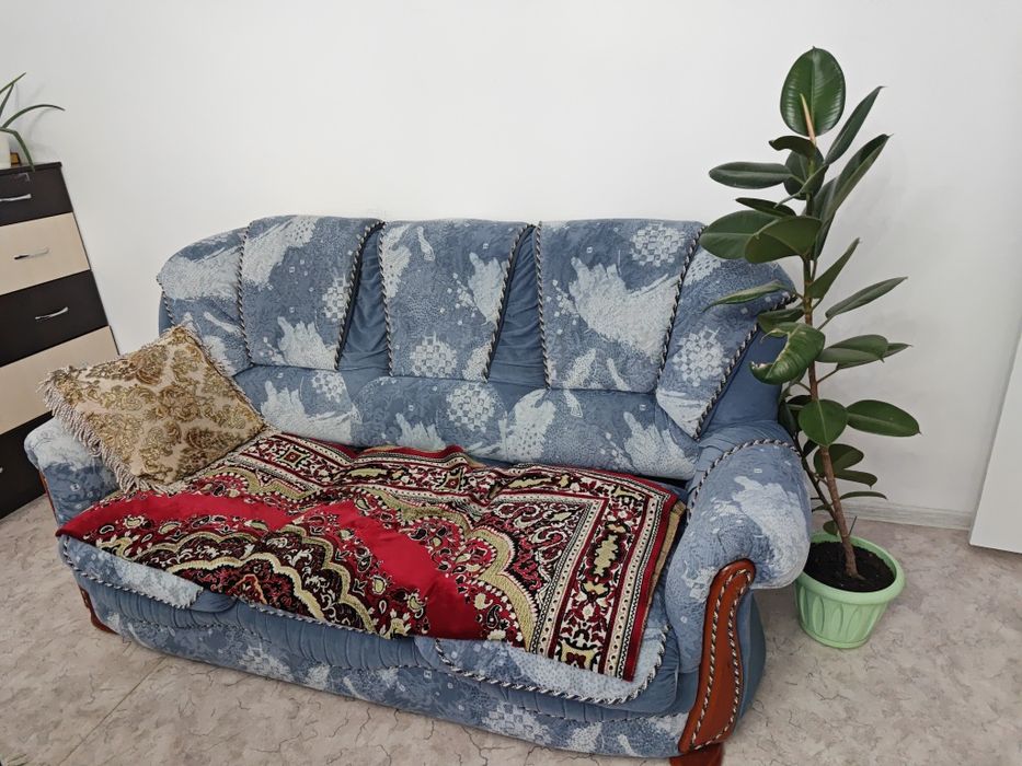 Продам диван раскладной