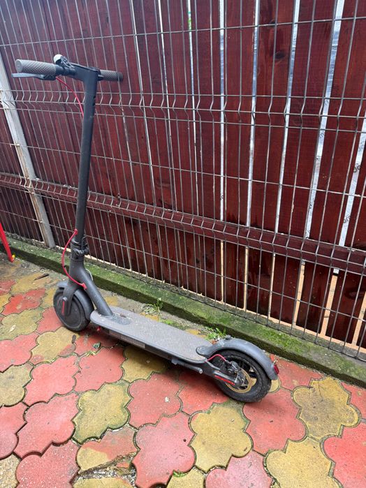 Trotinetă electrică xiaomi