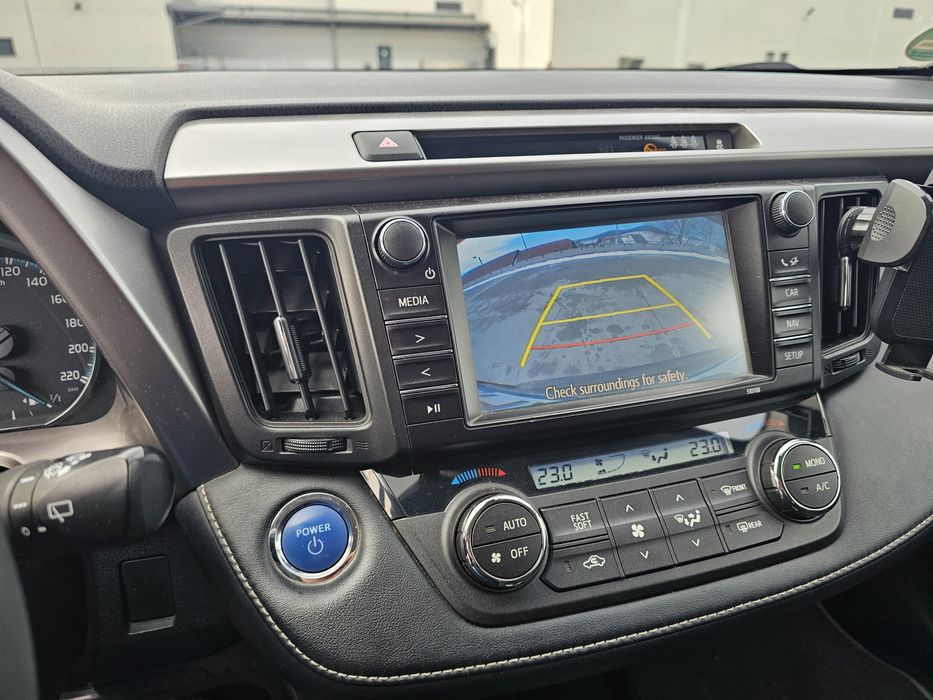 Toyota RAV4 Hybrid 2016 (Prima înmatriculare 2018)