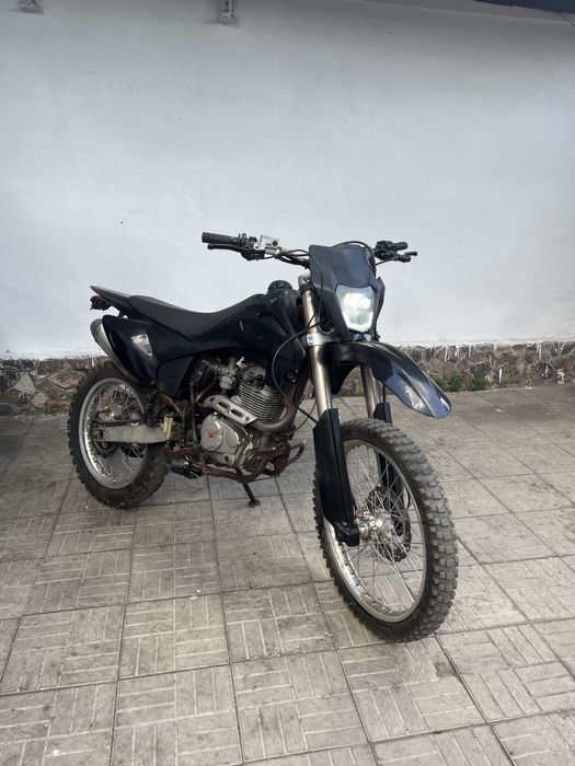 Продам эндуро 250