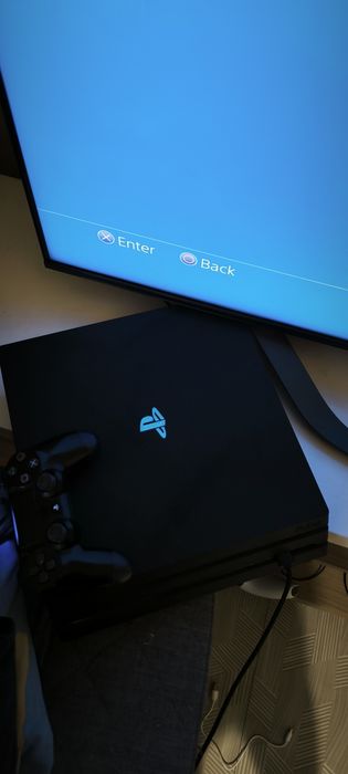 Playstation 4 pro 1tb