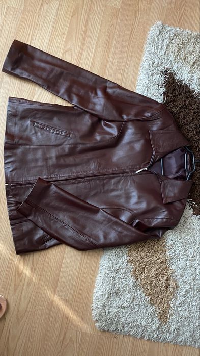 Geaca de piele vintage visinie