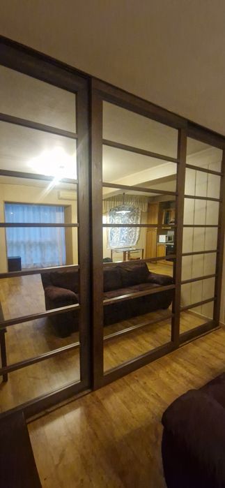 Вместительный шкаф бу