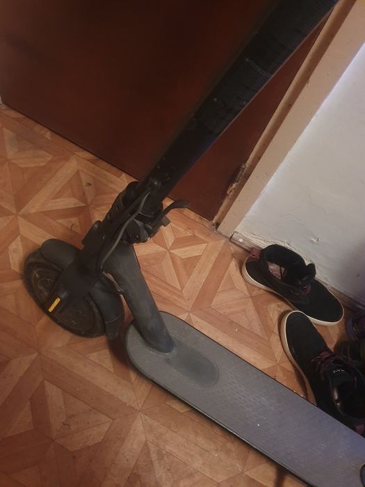 Xiaomi Scooter 1S cu leduri smart 341 Km