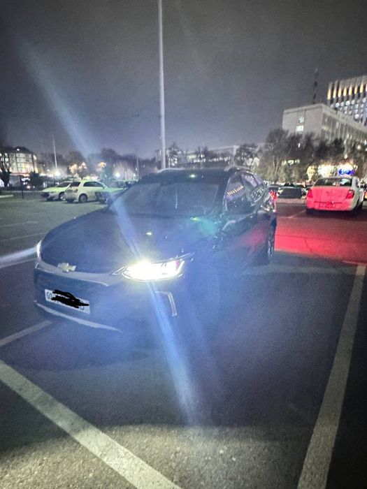 Tracker 2 premier , 2023