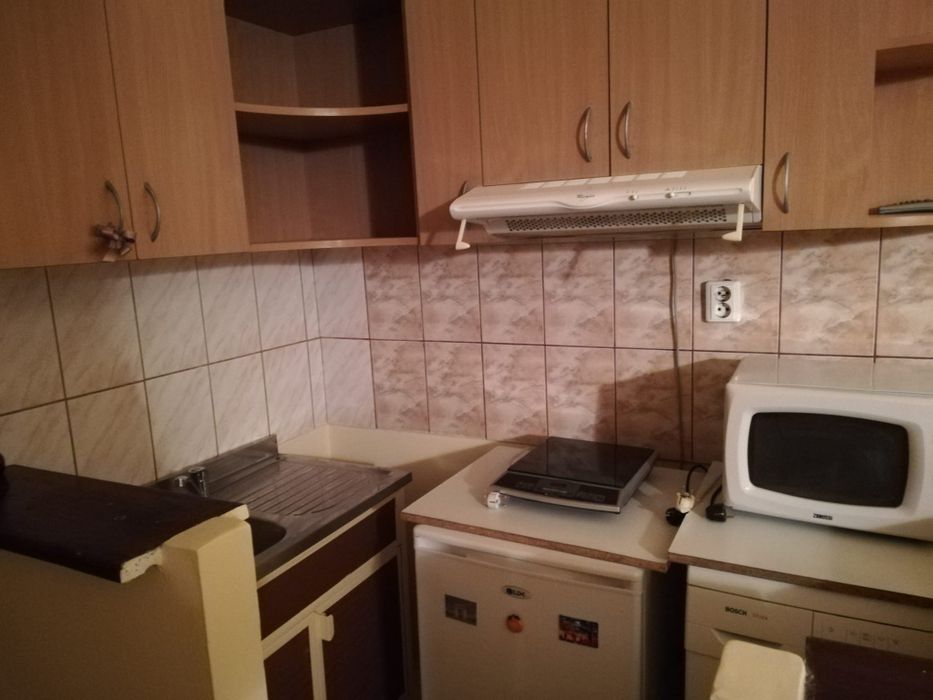 Garsoniera de vânzare strada Aluminei