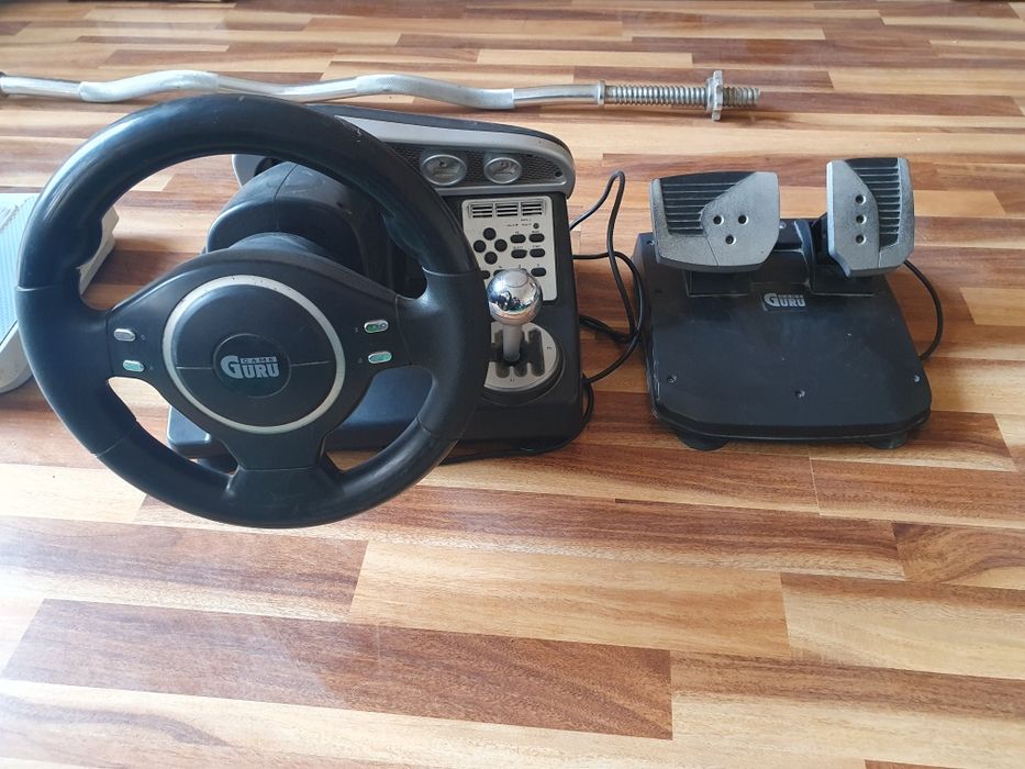 Рул и педали  для PlayStation и Пк