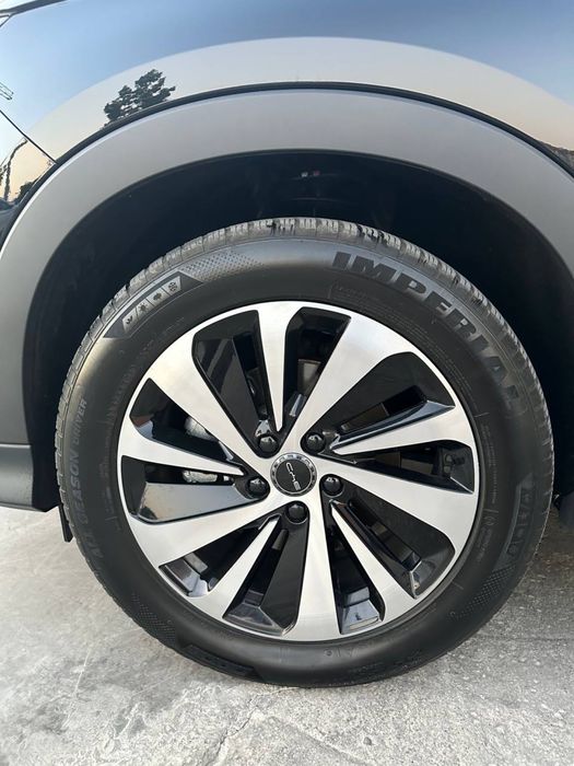 BYD Champion 605