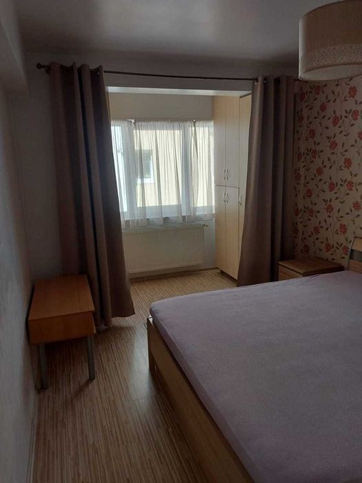 Închiriez apartament 2 camere Zamca