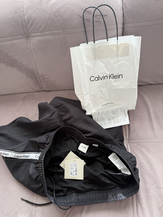 Short Calvin Klein XL Noi cu eticheta