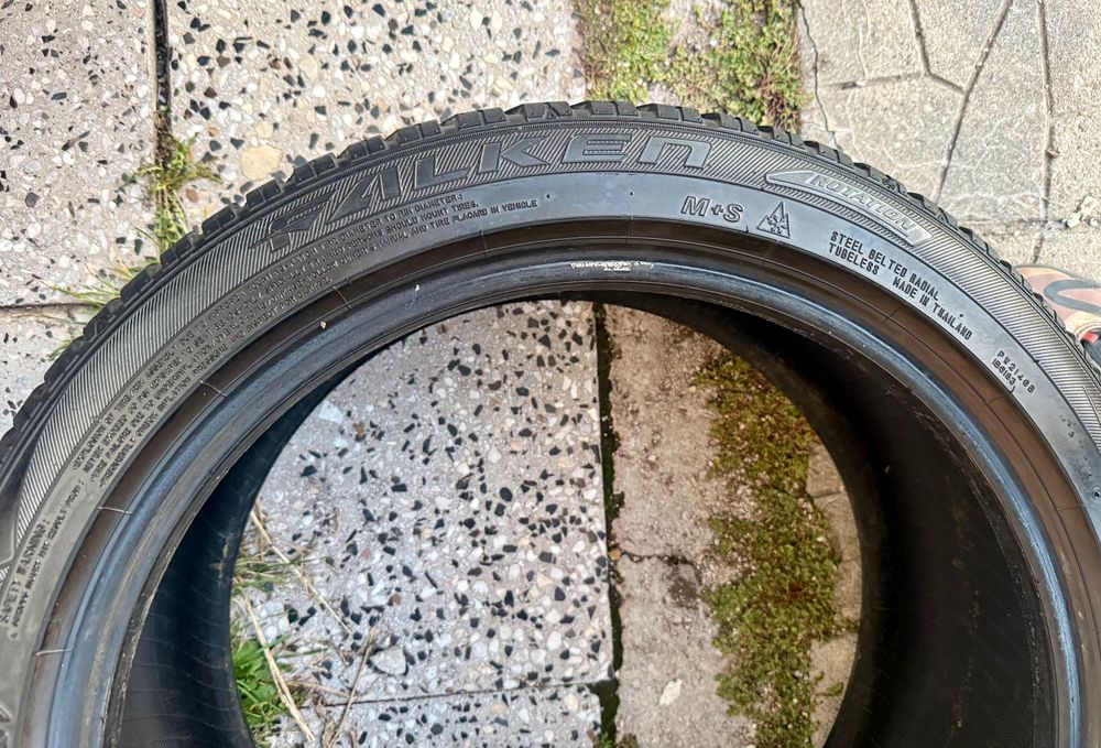 225/45/18 Falken EuroWinter HS01 DOT2417 2бр.