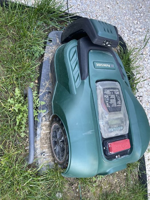 Косачка робот Парксайд