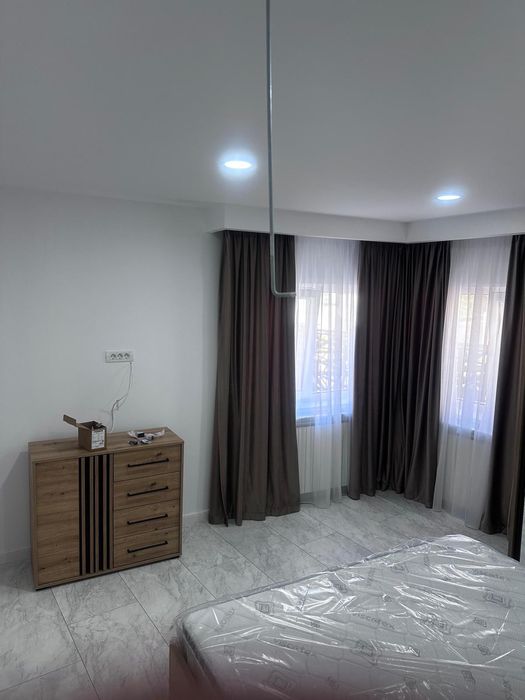 Închiriez casă zona Dacia