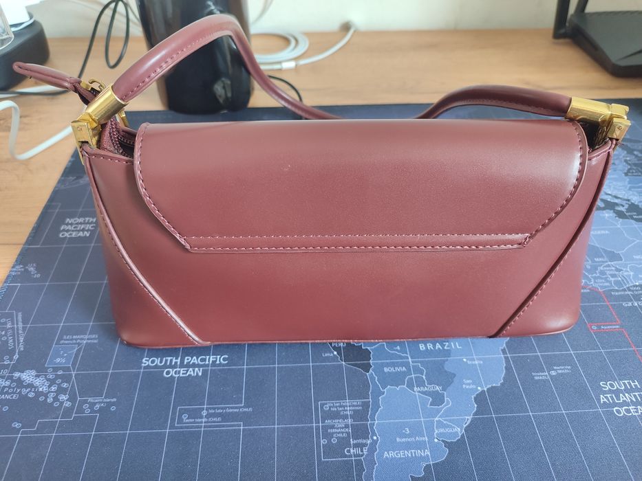 Женская сумка бордовая