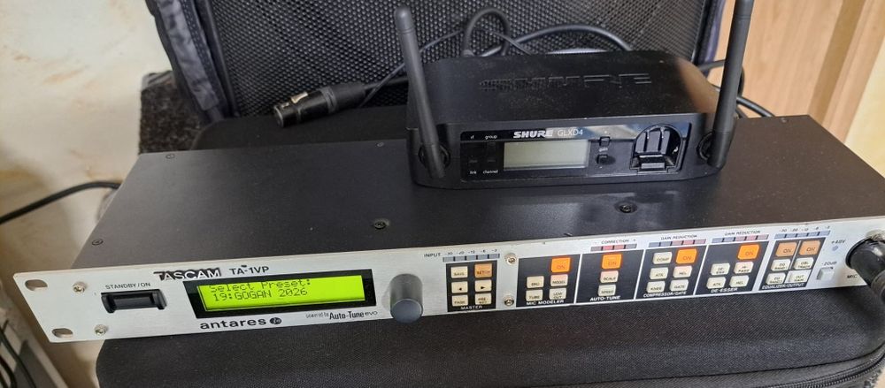 Vând procesor de voce TASCAM TA-1VP