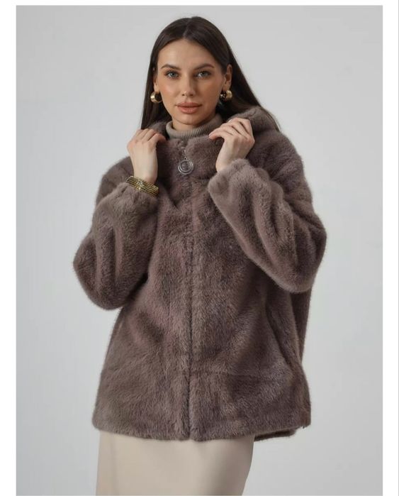 Продам эко шубку 5000 тг