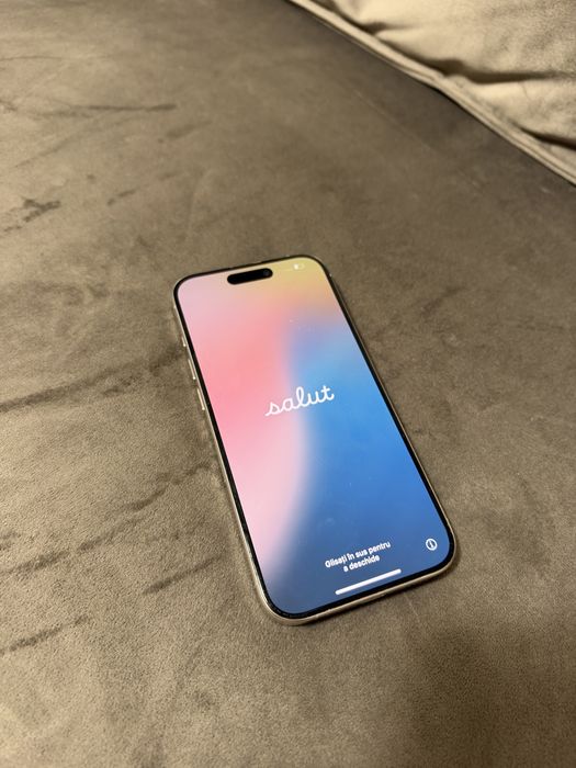 Iphone 15 pro Silver