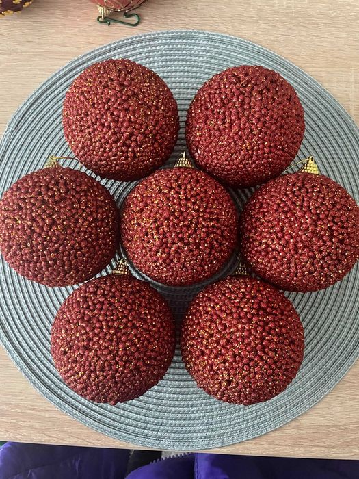 Globuri pt bradul de Crăciun