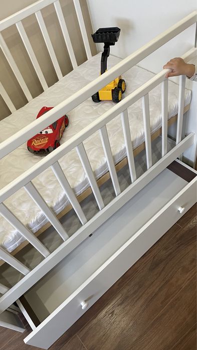 Манеж сатамын