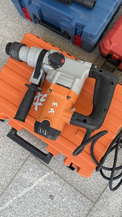 Шурповерт, дрель, лазерь, линейка