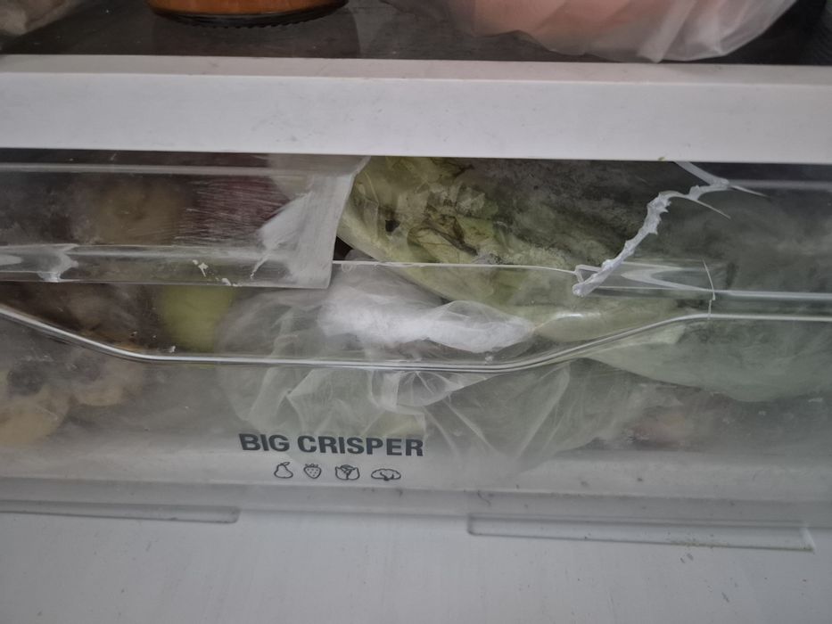 Продам холодильник