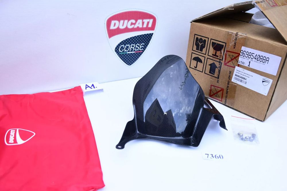 Carena Roata aripa spate Performance Carbon Ducati Hypermotard 796