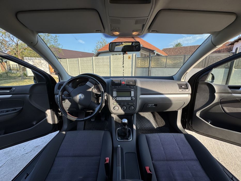 Volkswagen Golf 5 1.6 MPI BSE