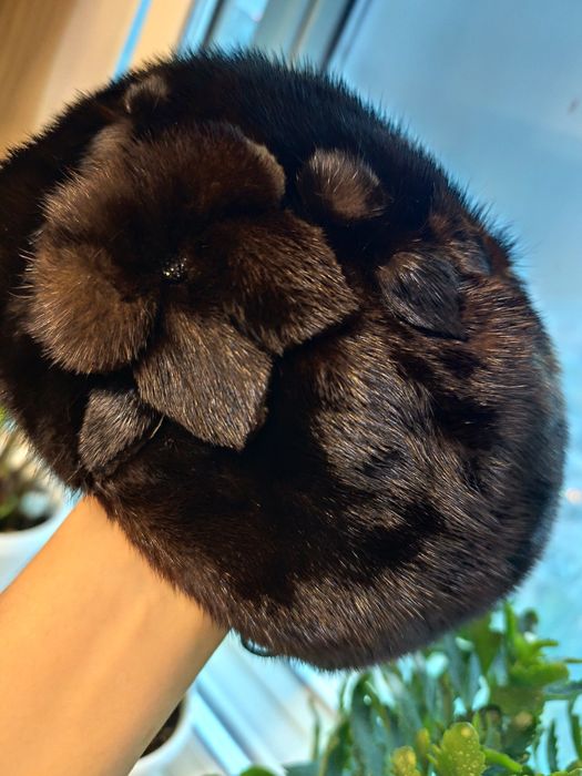 Продам норковый берет женский