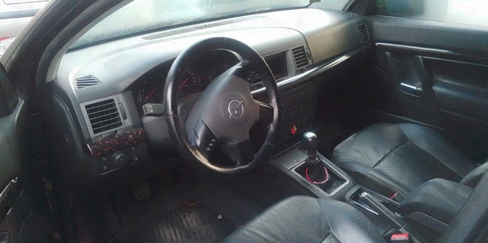 На части Опел Сигнум/Вектра 2.2dti 2004г