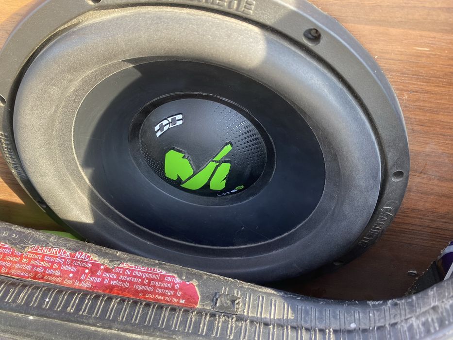 Сабуфер и услител 1300 ват