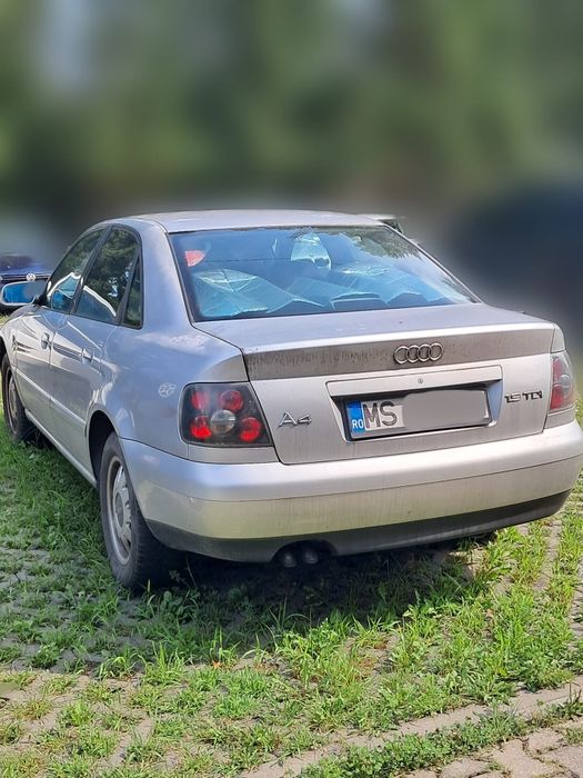 AUDI A4 0 — imagine 3