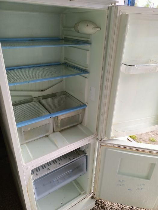 Продам холодильник