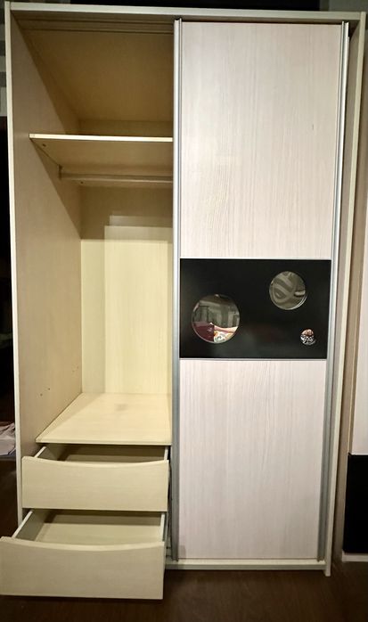 Шкаф- купе продам недорого