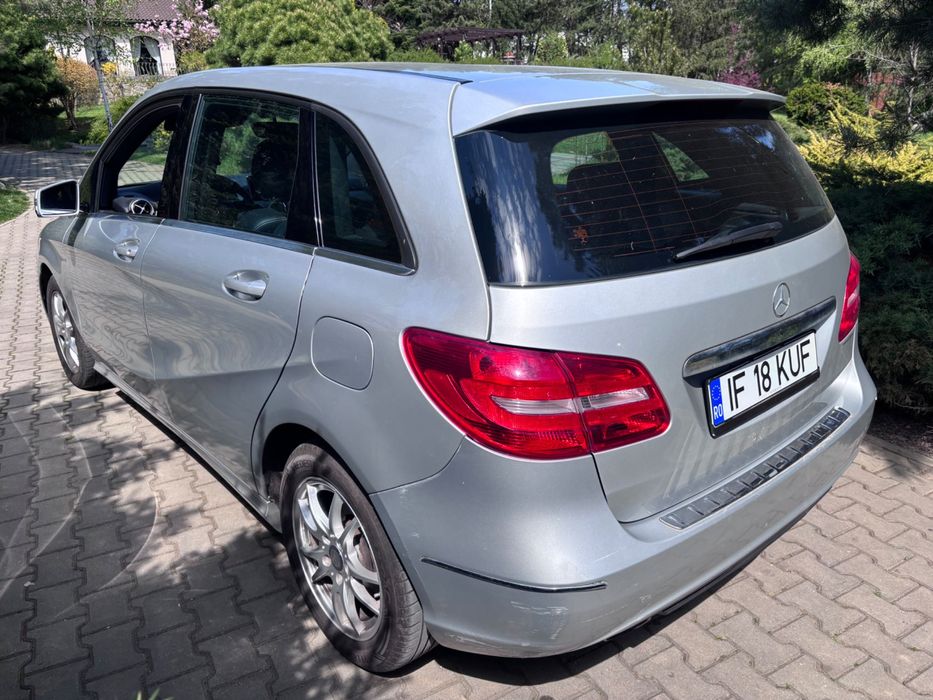 Mercedes B180 Euro 6 / Benzină / CarPlay